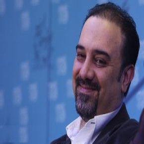 عکس جدید برزو ارجمند در فرانکفورت آلمان