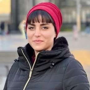 مهدیه محمدخانی خواننده