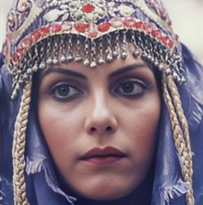 بیوگرافی نسرین فروتنیان نقش سیده ملک خاتون در بوعلی سینا