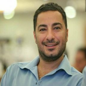 نوید محمدزاده بهترین بازیگر جشن آکادمی سینما سینما شد