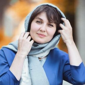 عکس پدر و مادر گلوریا هاردی در خارج و فرانسه
